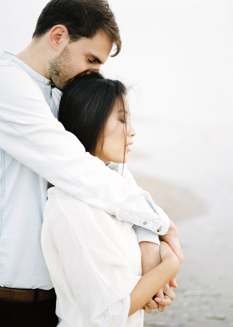 Lin & Marijn | engagement session photography at the beach the netherlands19