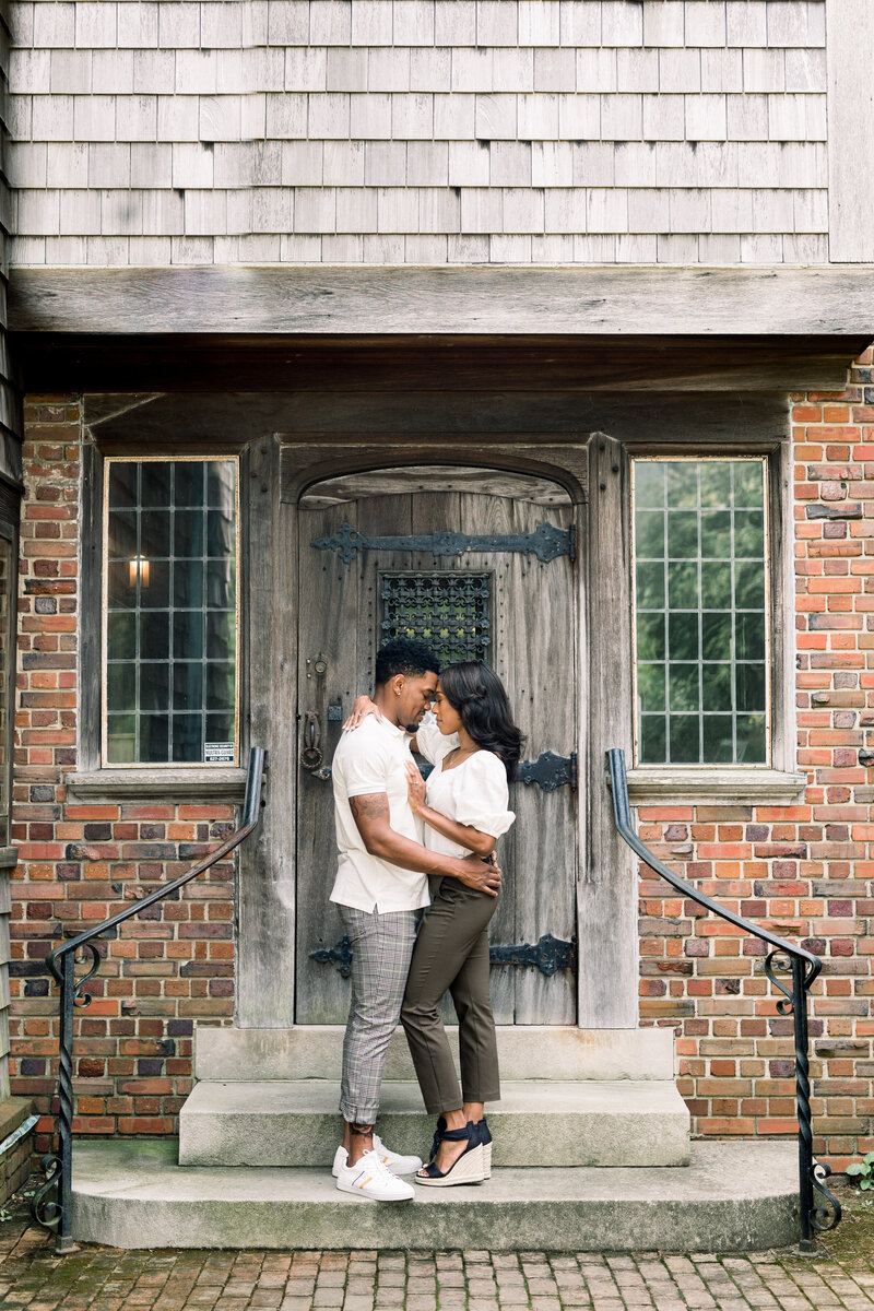 hermitage-museum-gardens-engagement-session-5