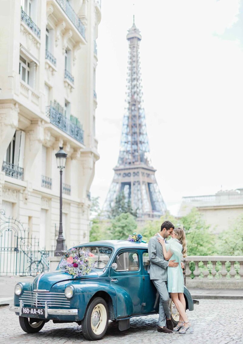 Photo mariage couple bord rivière