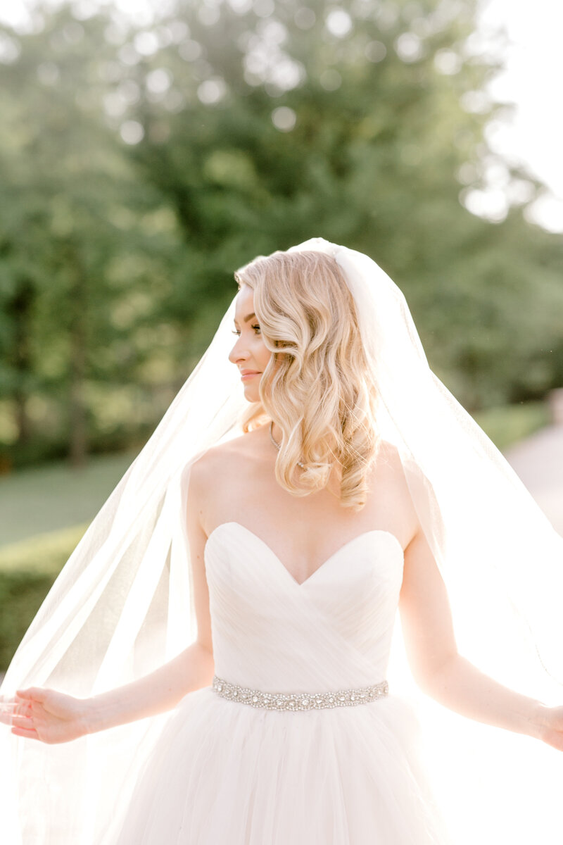 158-2018May26-NelsonAtkinsWedding-JanaMarie-0910