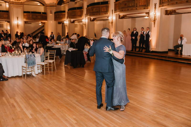 Emily & Brian - Michigan Wedding Photographer - Mariah Kasten Photo 2024-62