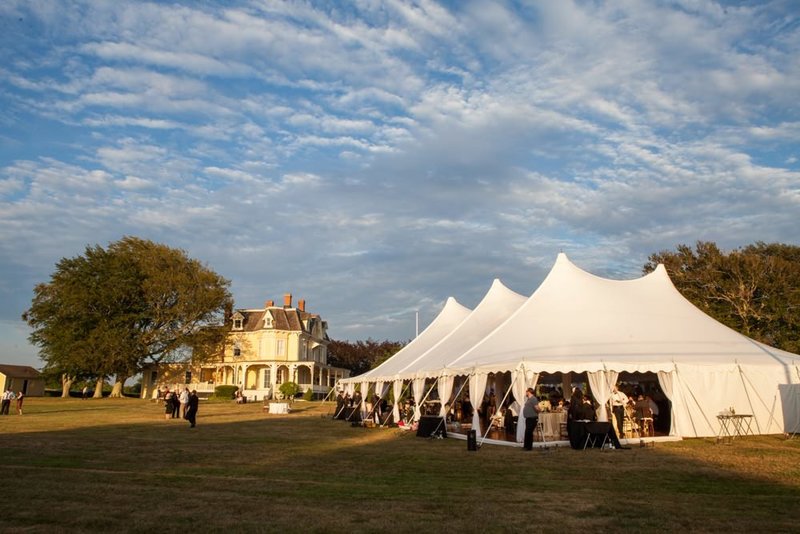 Classic tented wedding at The EIsenhower House in Newport, RI