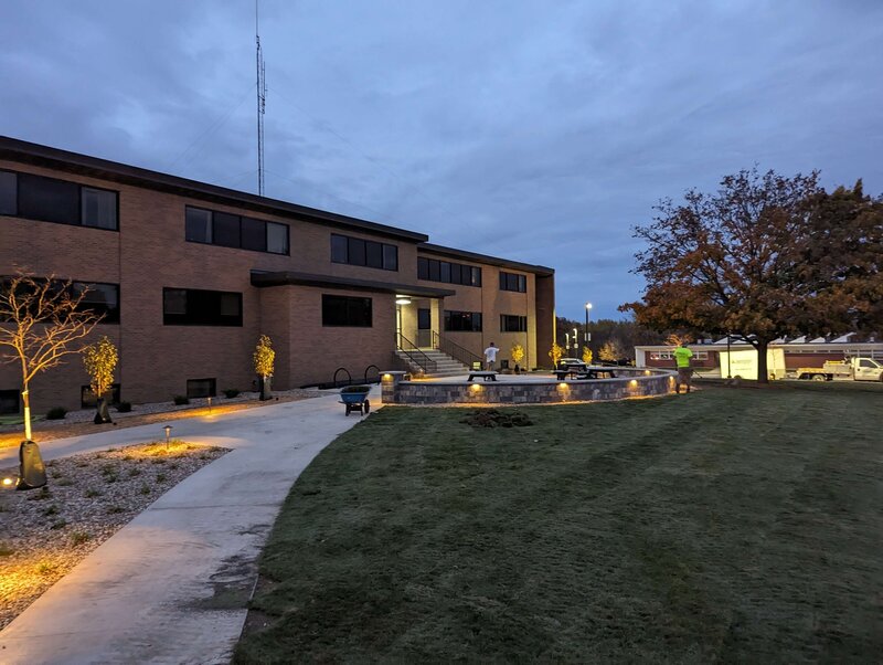 Commercial-landscaping-hardscape-services-in-cedar-rapids-iowa_20231024_233113472