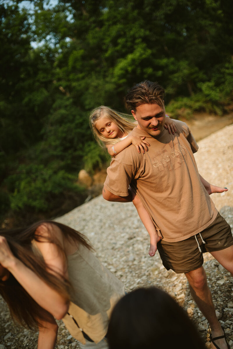 AdventureFamilyPhotosinCastlewoodStatePark|IsaPhoto+Film122