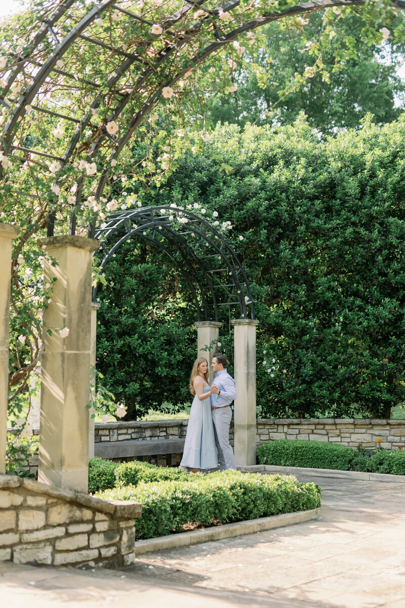 Fort-Worth-Botanic-Gardens-Engagement-Session-Chirstian-Wedding-Photographer-Kortney-Boyett36