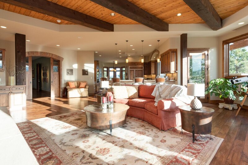 32034 Snowshoe Rd-014-012-Living Room-MLS_Size