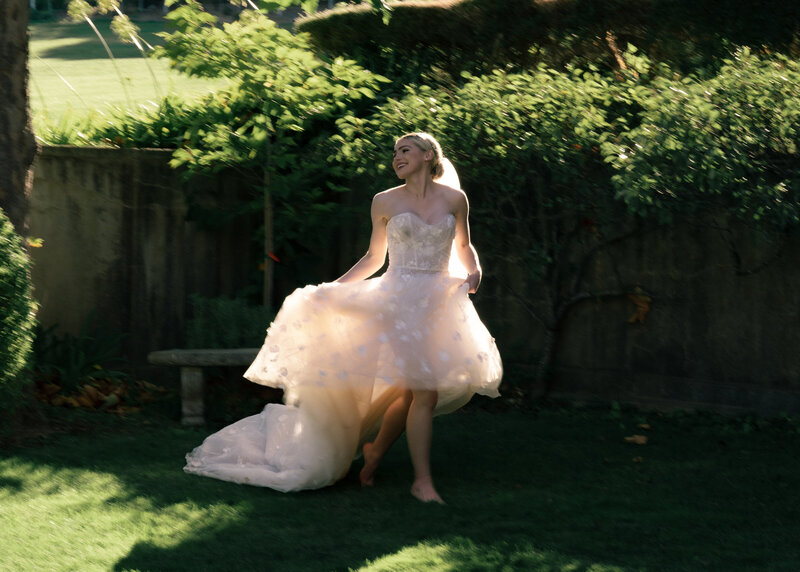 Run-Away-Barefoot-Bride