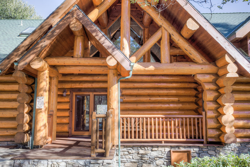 Moosehead Lodge Airbnb Yosemite National Park Bass Lake California Lodging Cabin Hotel Family Cabin Large4
