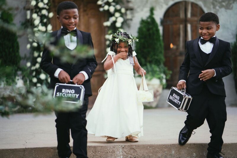 lace wedding dress of seattle bride