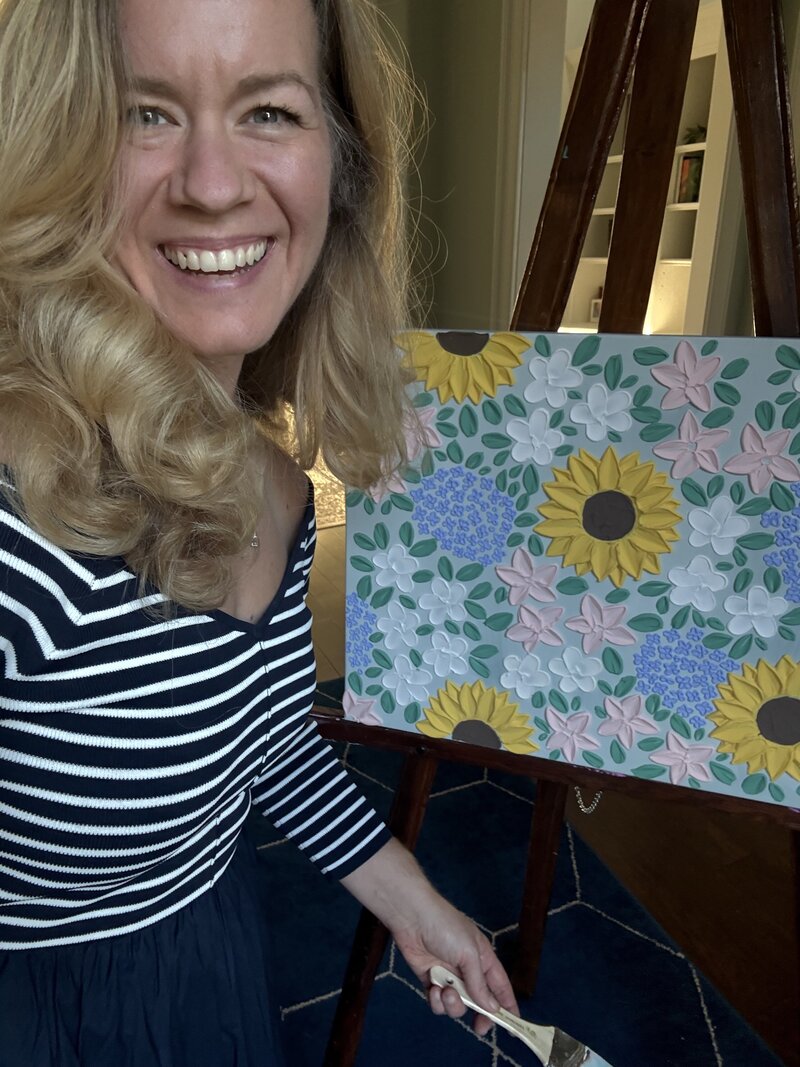 Jen Taylor, self taught textured floral artist and teacher in New Orleans