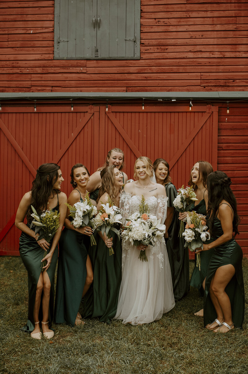 family-friendly-wedding-in-warwick-new-jersey-barn-style5625