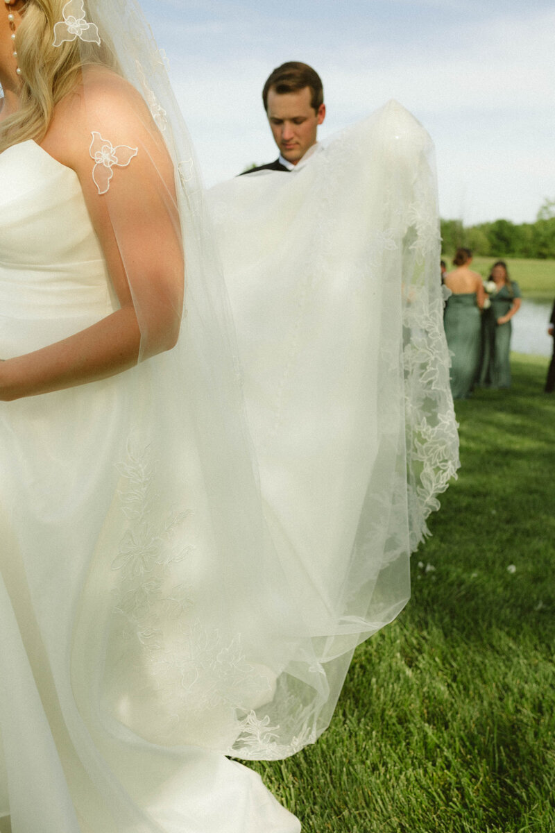 Romantic Wedding Columbia Missouri00025