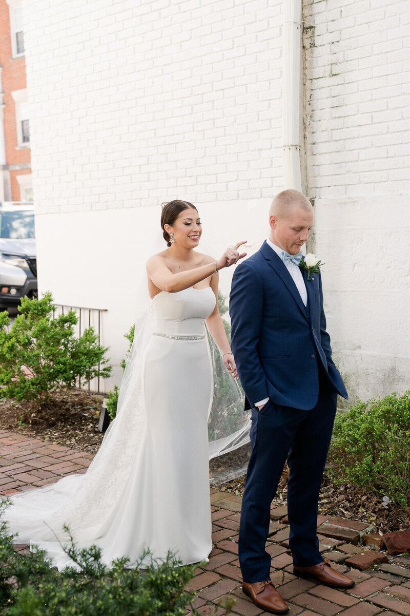 first-look-bride-and-groom-spring-wedding-1
