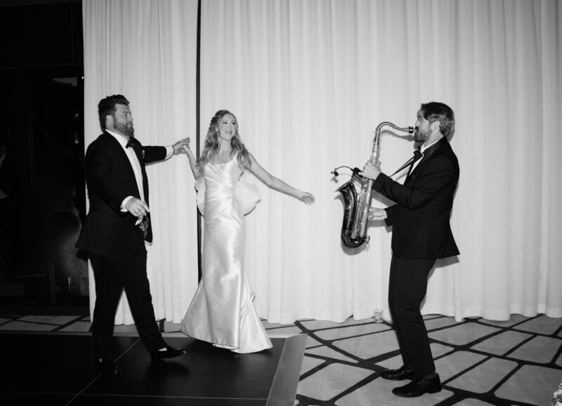 sarah-josh-wedding-elizabeth-sellers-photo-703