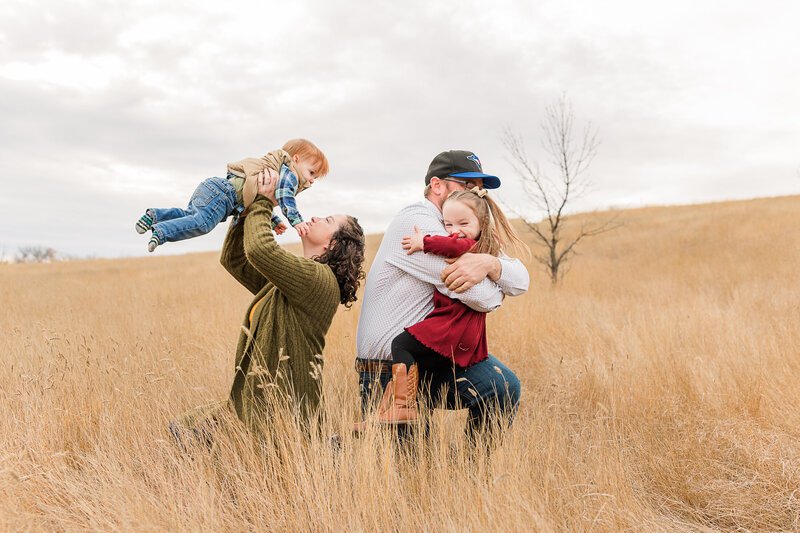 2023-krystal moore photography moose jaw fall family with prairie-12