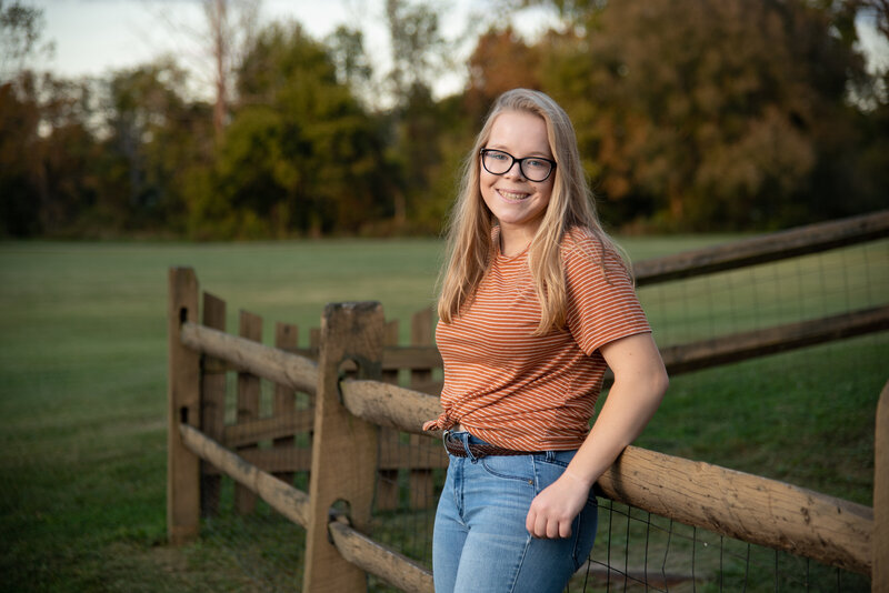 MillstreamParkValleyCityOhioSeniorPhotosPositivelyPortraits10