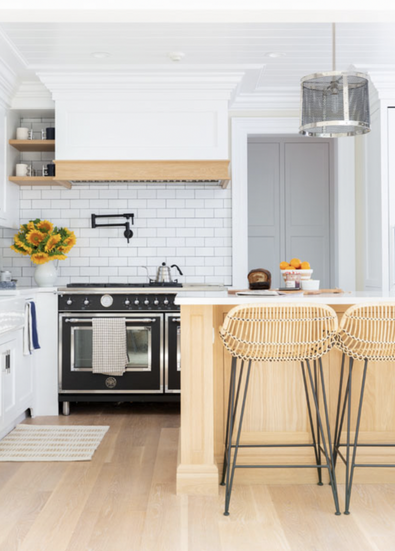 Salty-Havens-Coastal-Home-Design-New-England8