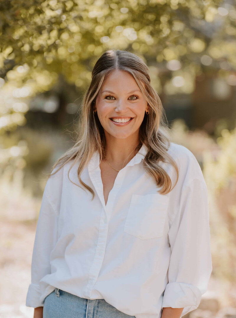 Ali Taylor, pediatric occupational therapist in Orange County and founder of Pacific Kids Occupational Therapy, helping children build confidence and independence.