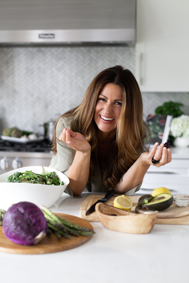 Kathy Spence Midlife Nutritionist & Health Coach- Toronto- Personalized Nutrition Plans & Health Coaching for Midlife Women over 40