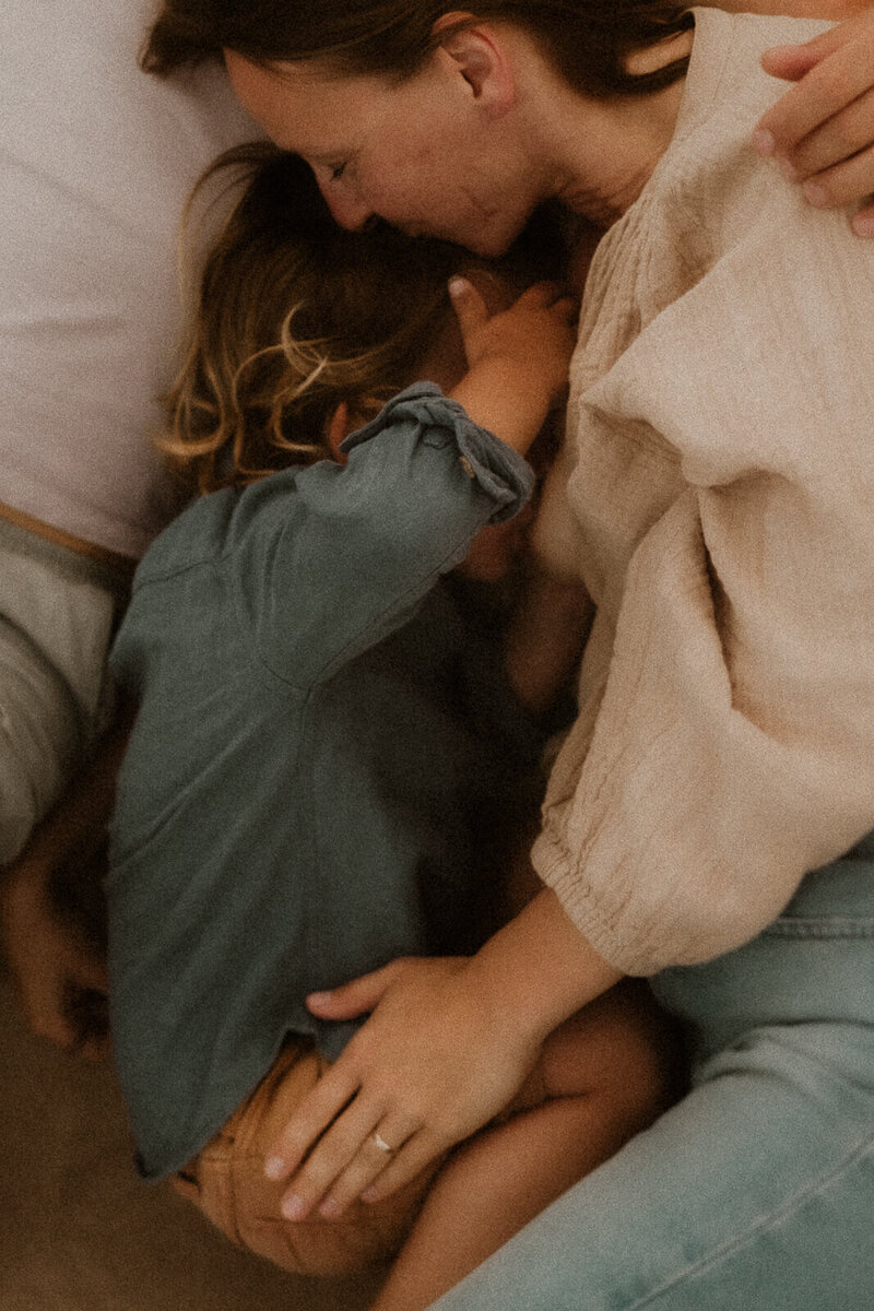 realisez vos photos de famille avec une photographe des alpes maritimes pour capturer vos instants en famille les plus precieux