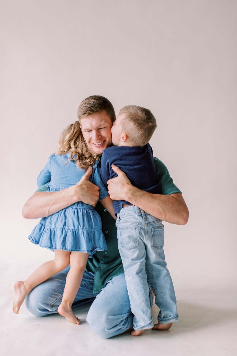 Downtown-hickory-studio-family-session-katelyn-shelley-photography (12)