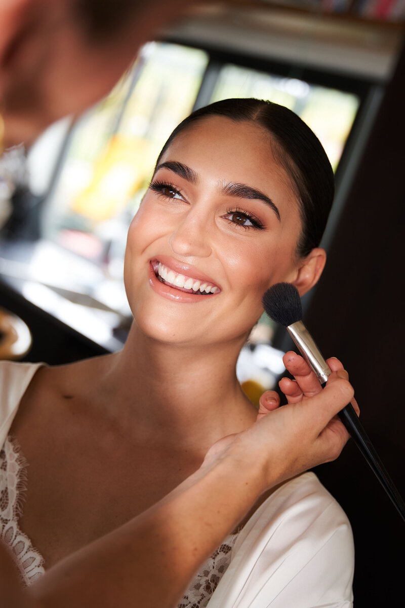 Image of bride Leyla stunning natural hair and makeup - image captured by Aysha & Hamish