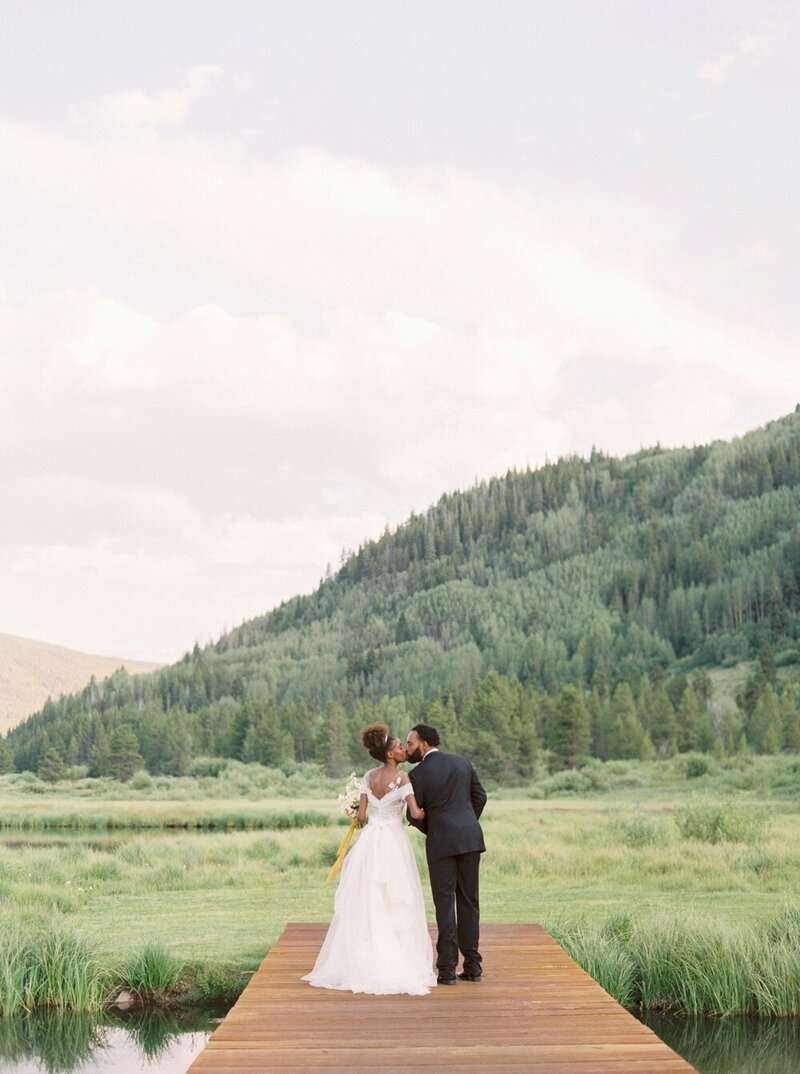 Refined and Organic Wedding in the Heart of Colorado_0030