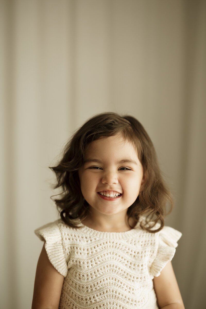 perth-motherhood-mini-session-studio.jpg