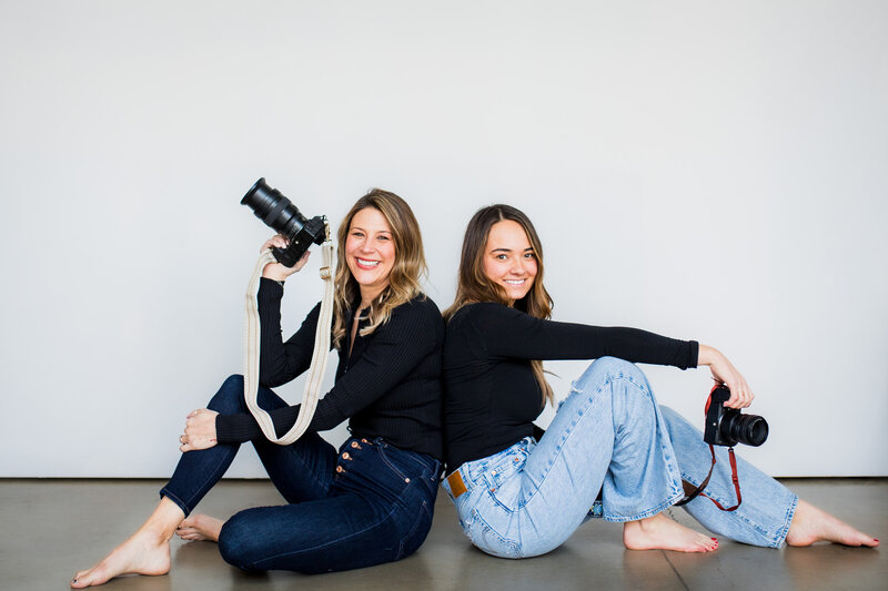 Colorado wedding photographer, Casey Van Horn, photographs a group of a bride and bridesmaids.