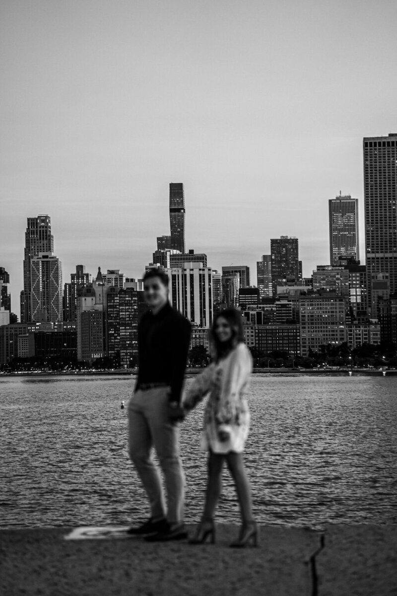 north-avenue-pier-engagement-session (9)