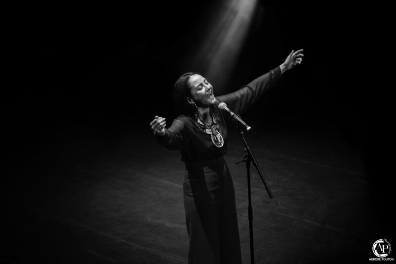 aurore-poupon-photographe-marghe-music-nevers-evenements-lyon-paris-haute-savoie-nantes-concert-bapteme-grossesse-cannes-particulier-professionnels-corporate-reportage-photo-comedien-mannequin-acteur-agence-chanteur-8
