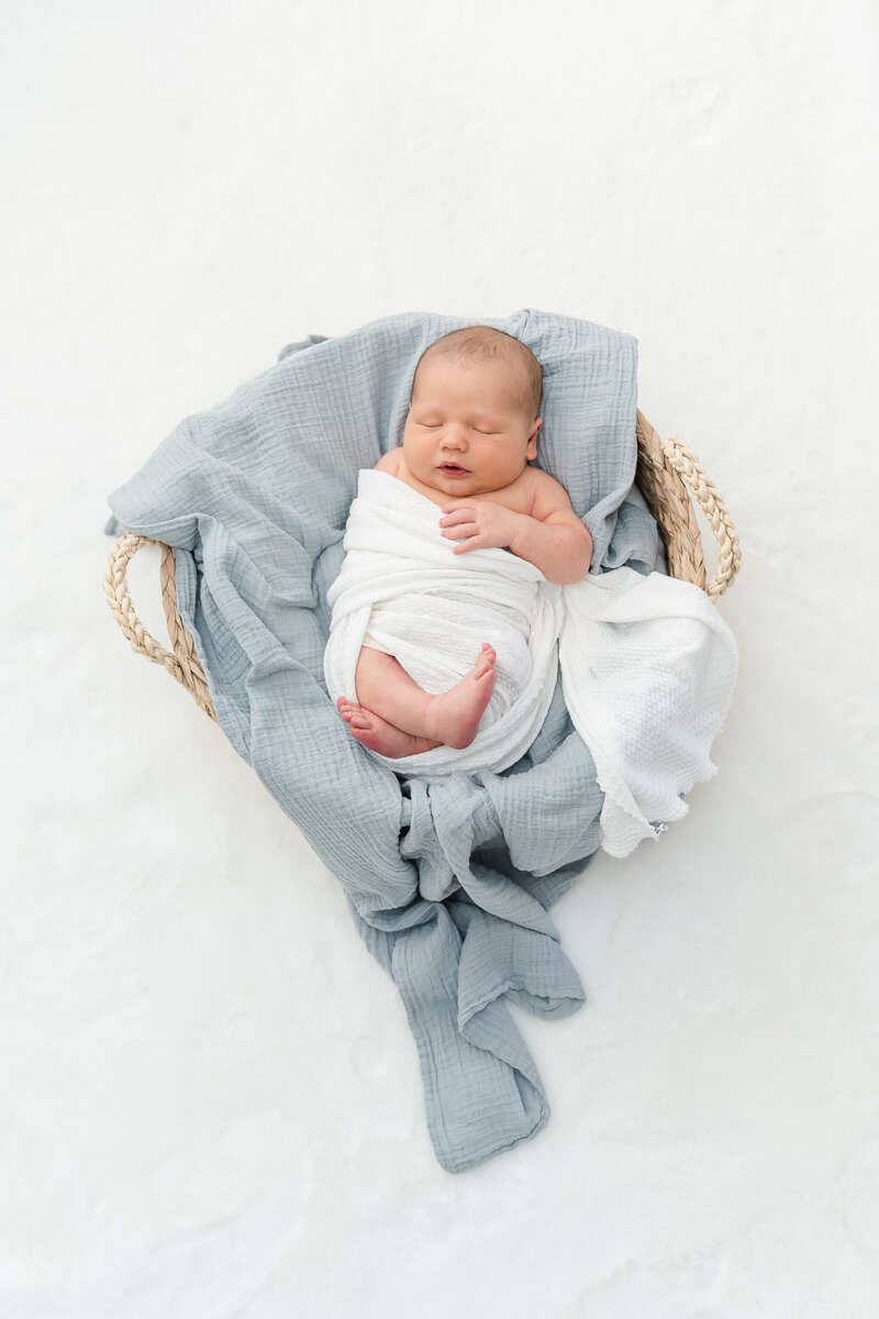 Elisha Newborn 2023 0303