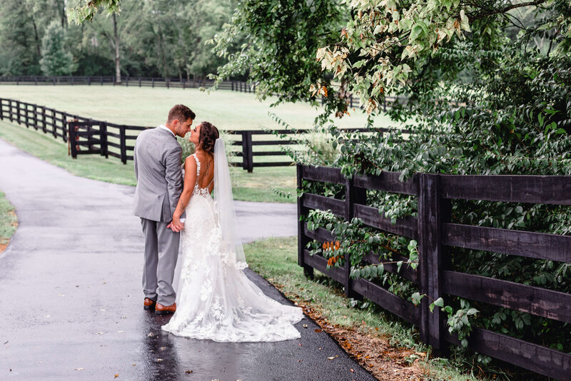 Couples photography across Ohio capturing love stories 3