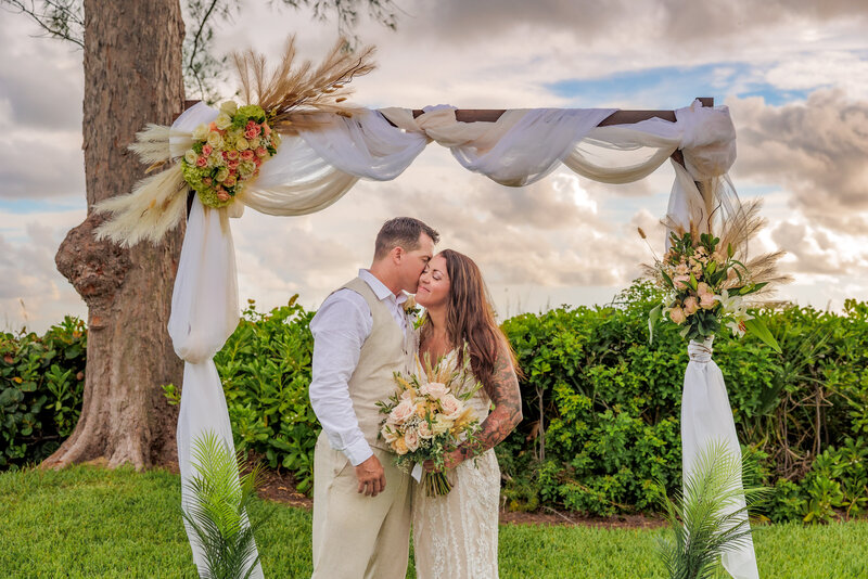 Destination AMI Elopement Photographer--2