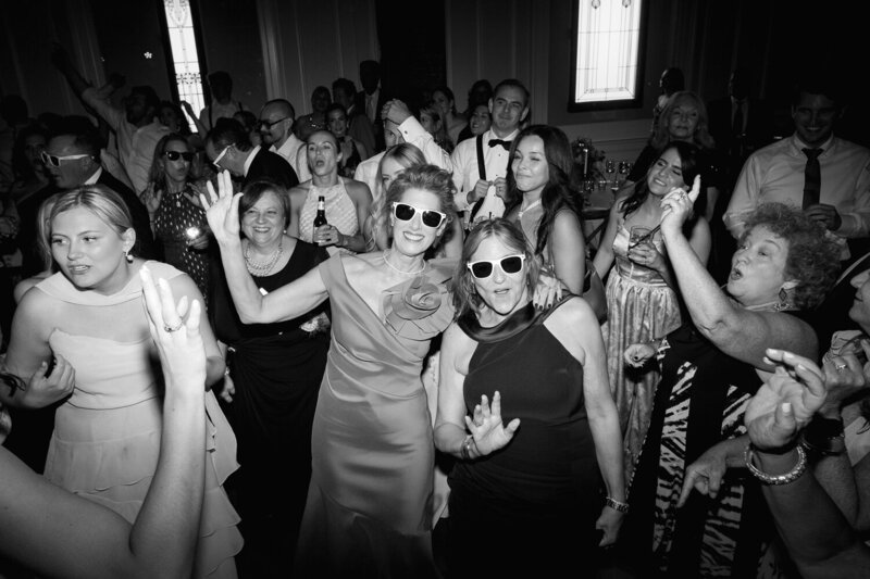 Chicago History Museum Wedding Photographer-183