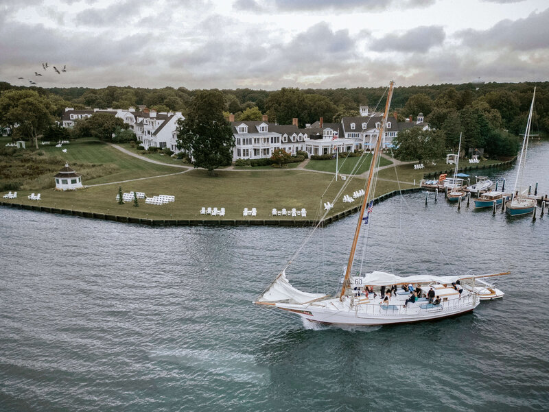 drone-photo-of-sailboat-with-inn