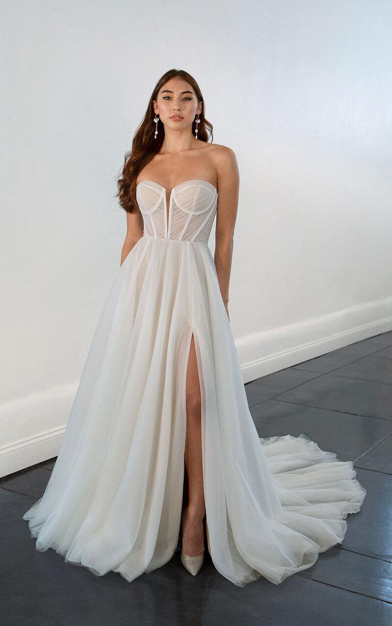 Nunziata Bridal Boutique - Sarnia, Ontario - Martina Liana 1497-10
