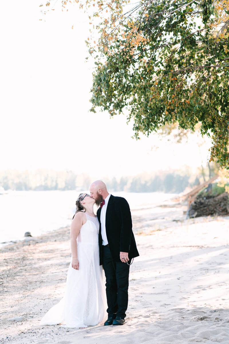 lake michigan fall wedding in menominee michigan