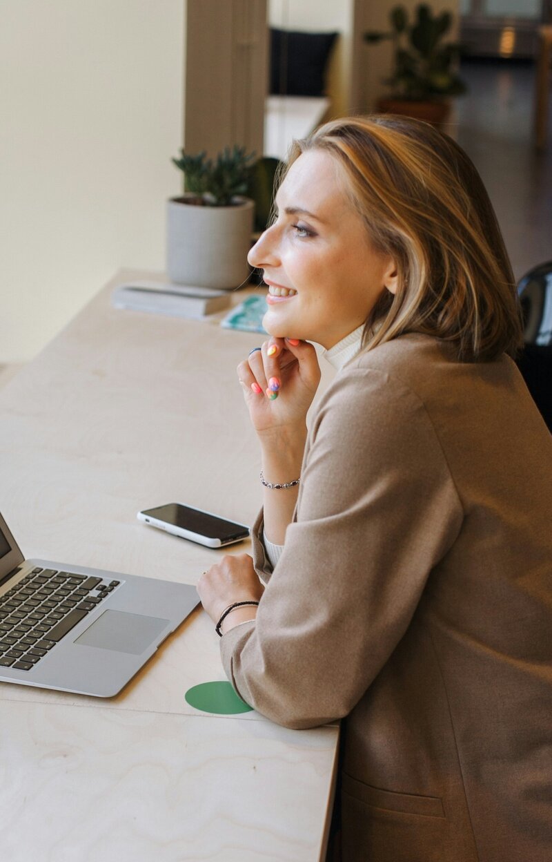 daria-pimkina-Dj5HnHMtkH0-unsplash