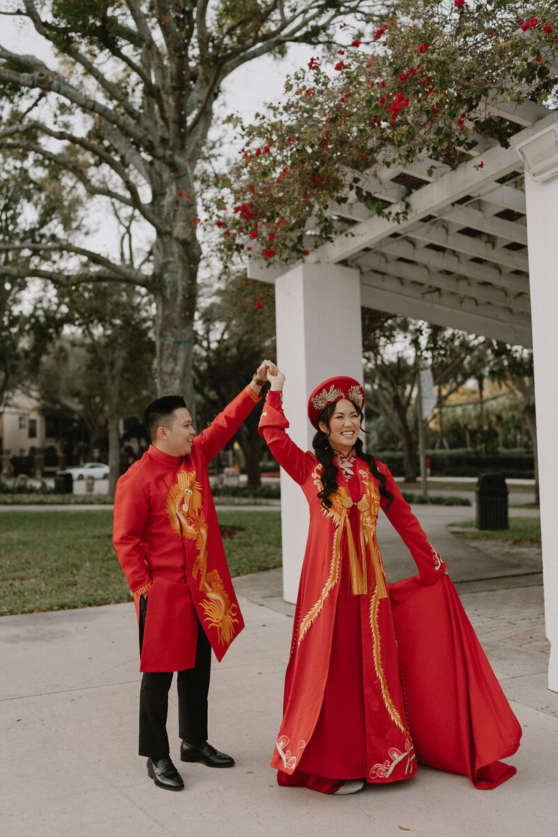 downtown-st-pete-ao-dai-engagement-florida-photography-jsmedia-10