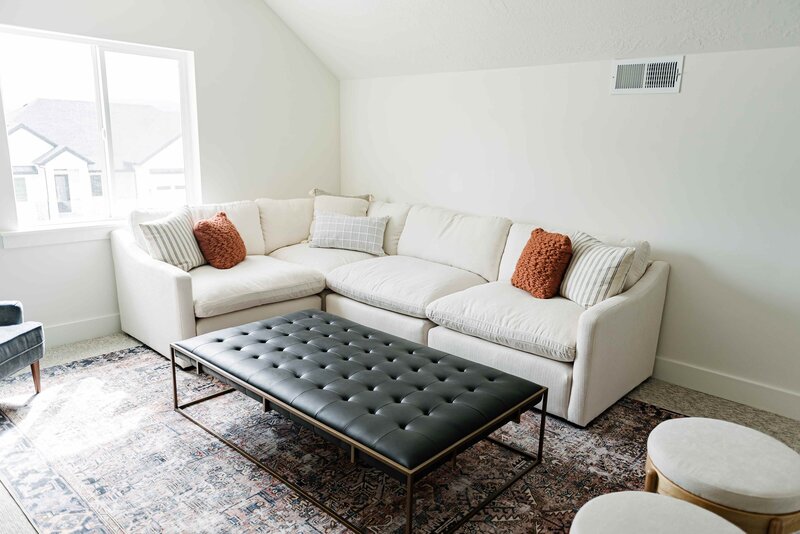 Hobson-Sectional-10