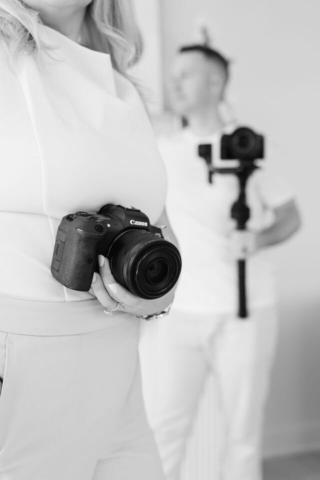 Grey Loft Studio - Bethany and Luc Barette - Wedding Photography Wedding Videography Ottawa - Bethany and Luc at the Ottawa Art Gallery Family Shoot