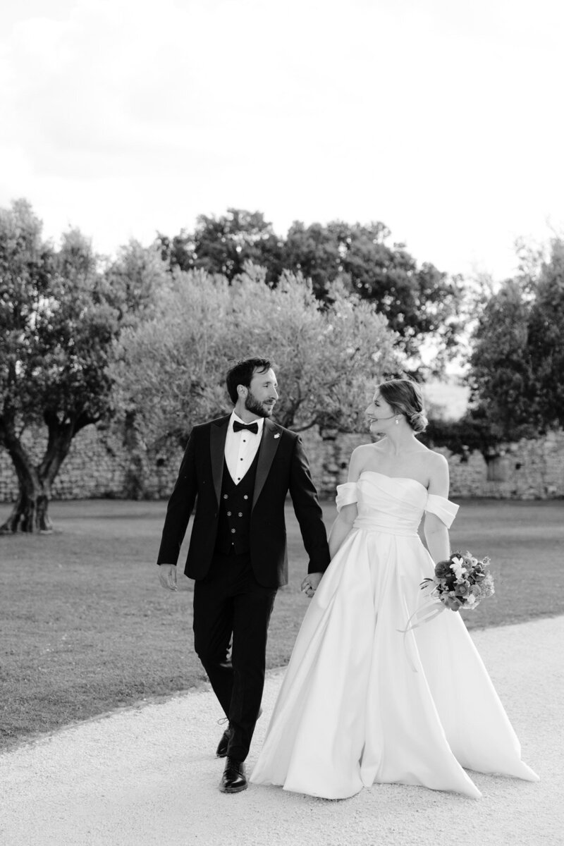 French wedding photographer Domaine de Sarson Grignan-066