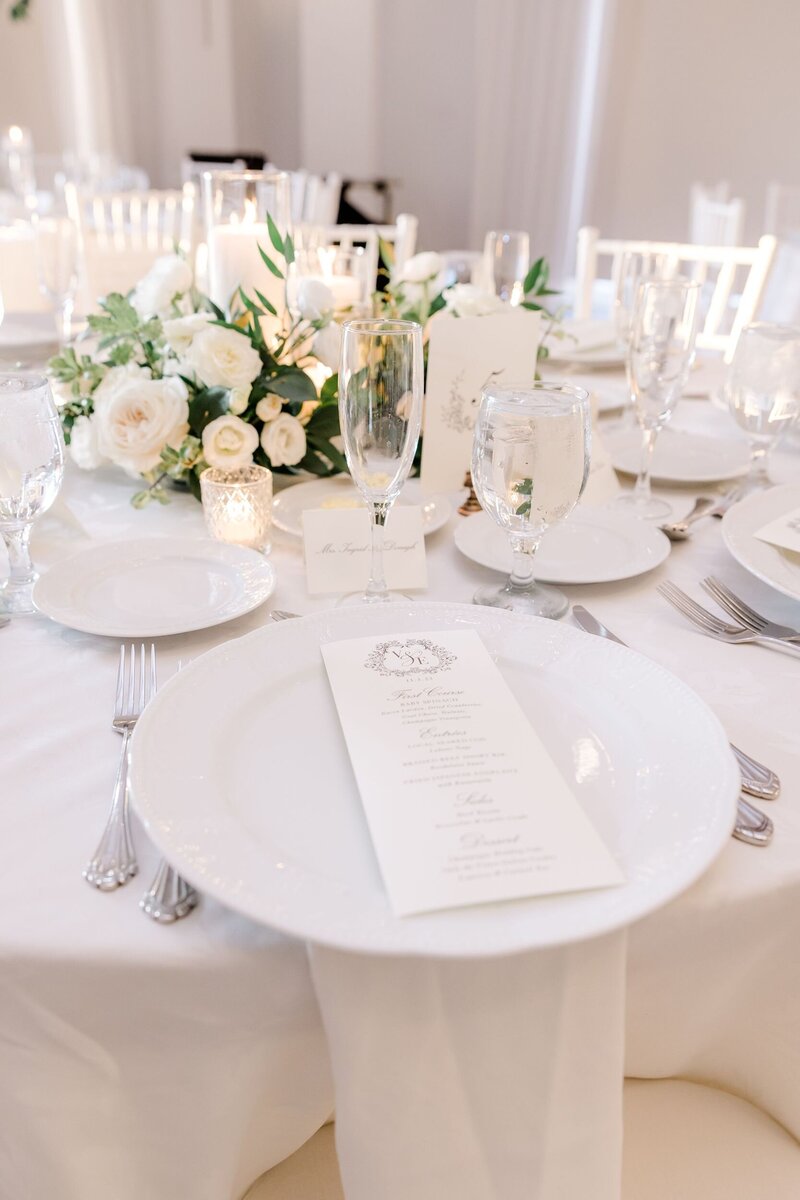 Wedding tablescape green and white