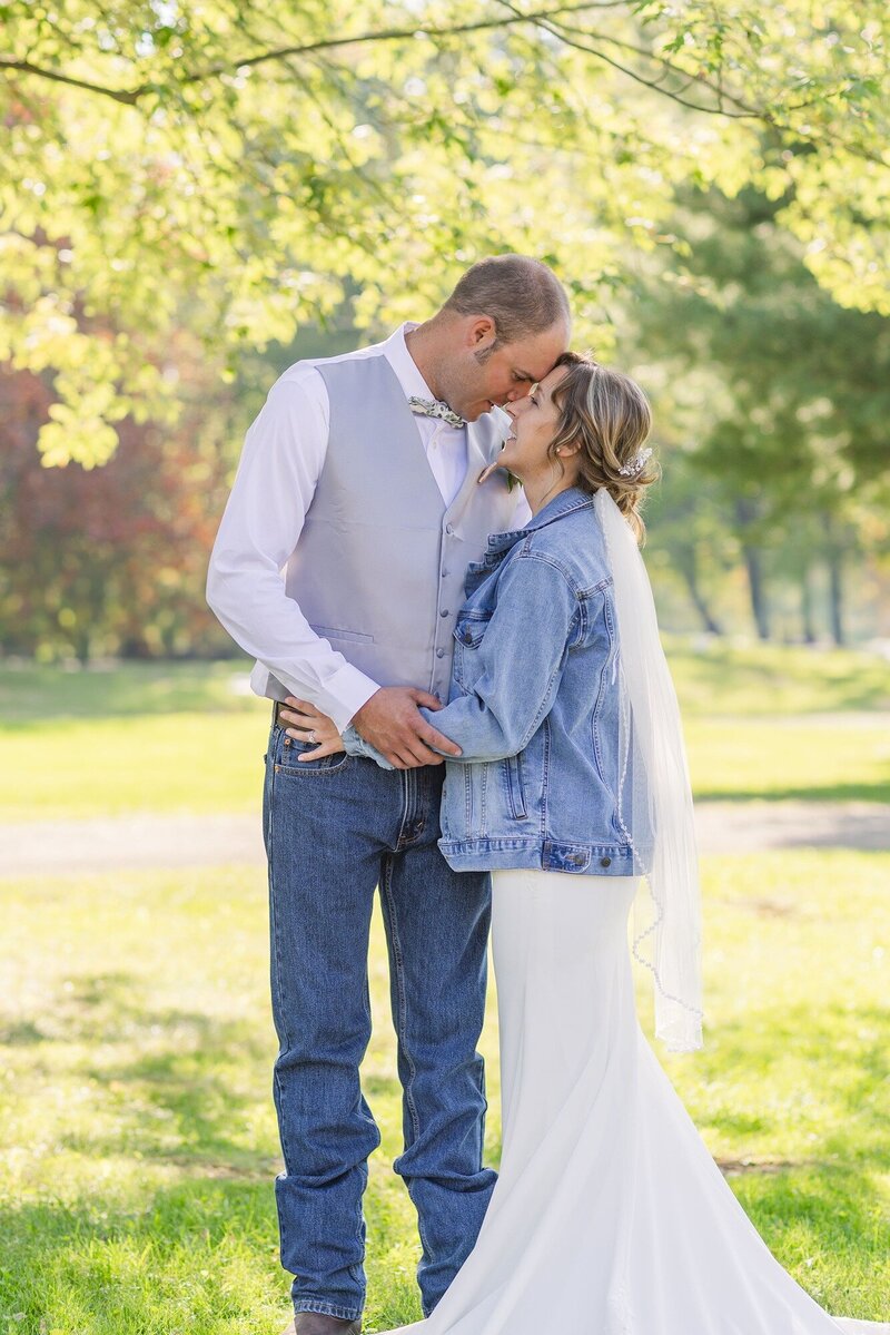 morgan-ohio-bride-and-groom-pictures-3
