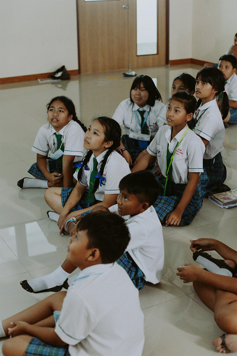 kids learning in a classroom