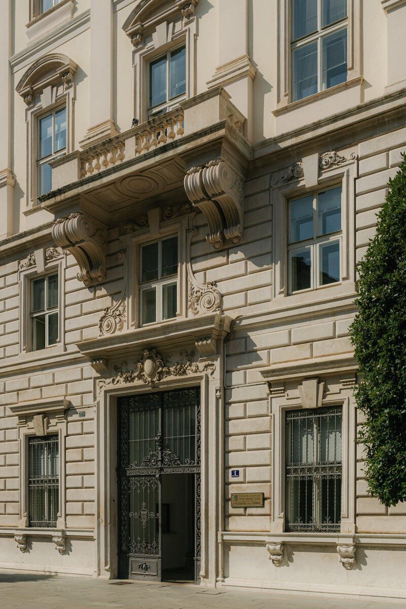 kaboompics_trieste-italy-travel-photography-european-vacation-aesthetic-38114