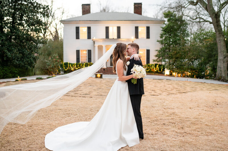 Best-wedding-photographer-Georgia-25