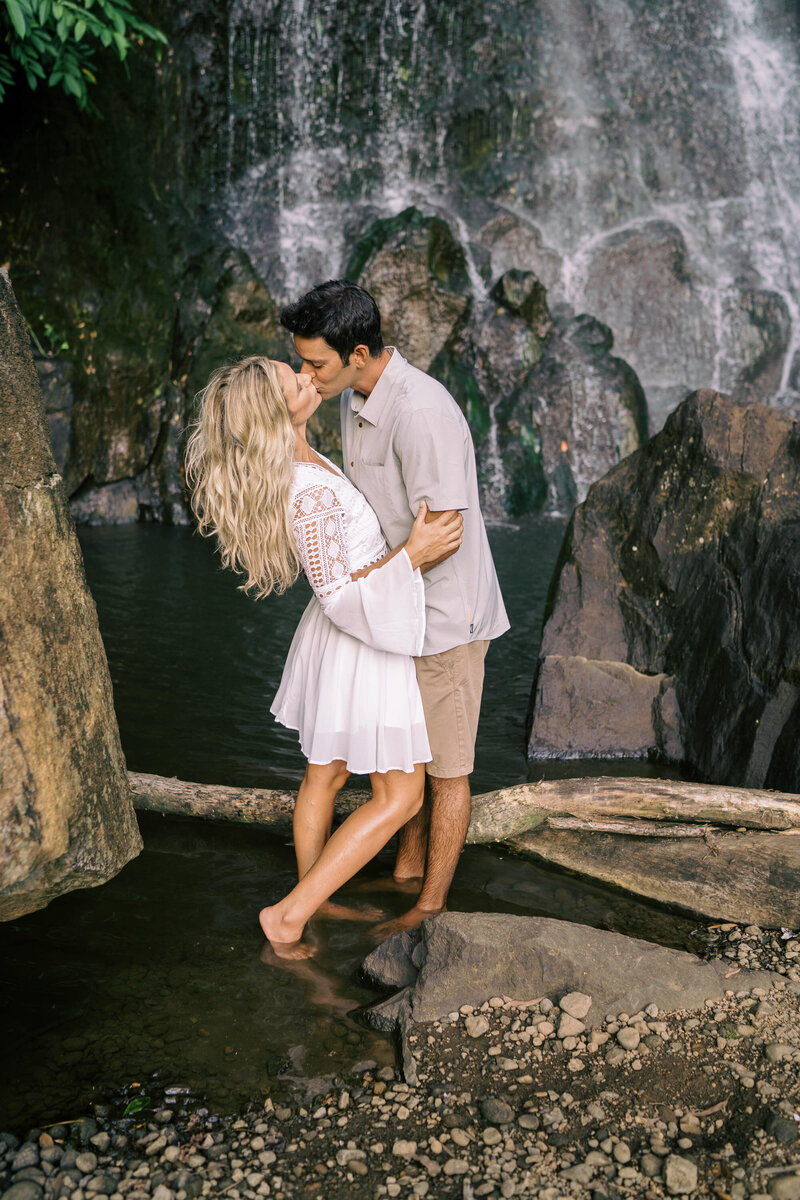 Sarah and Taylor's private waterfall engagement session near Nuuanu on the island of Oahu. Photography by Megan Moura