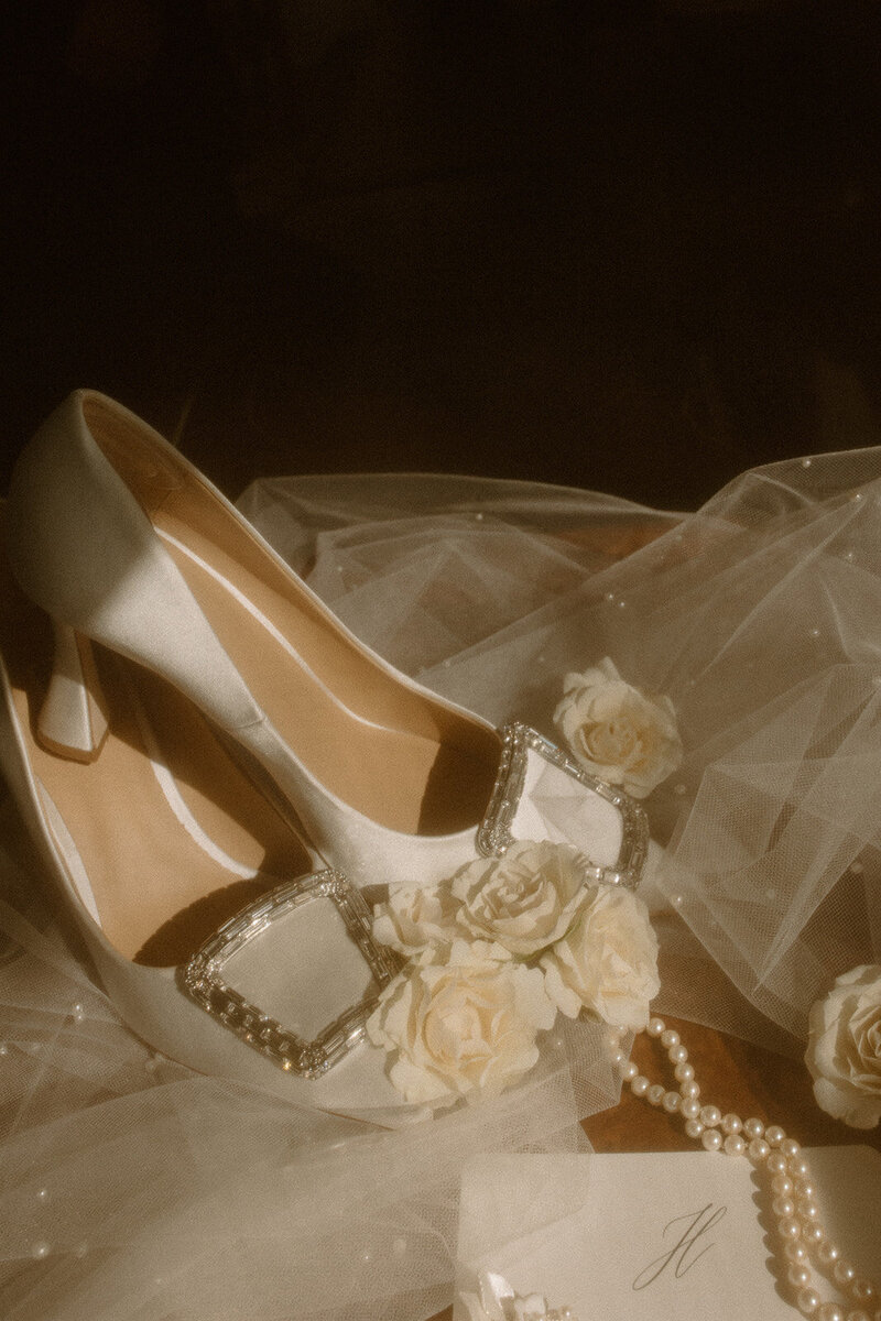 kelsey-kohl-wedding-preview-taylorraephotofilm-5